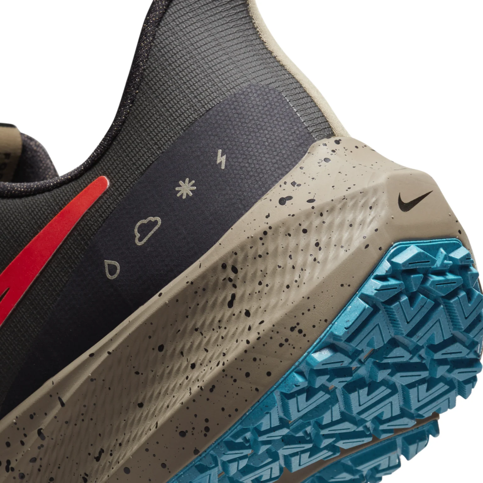Nike Mens Pegasus 39 Shield Running - Image 4