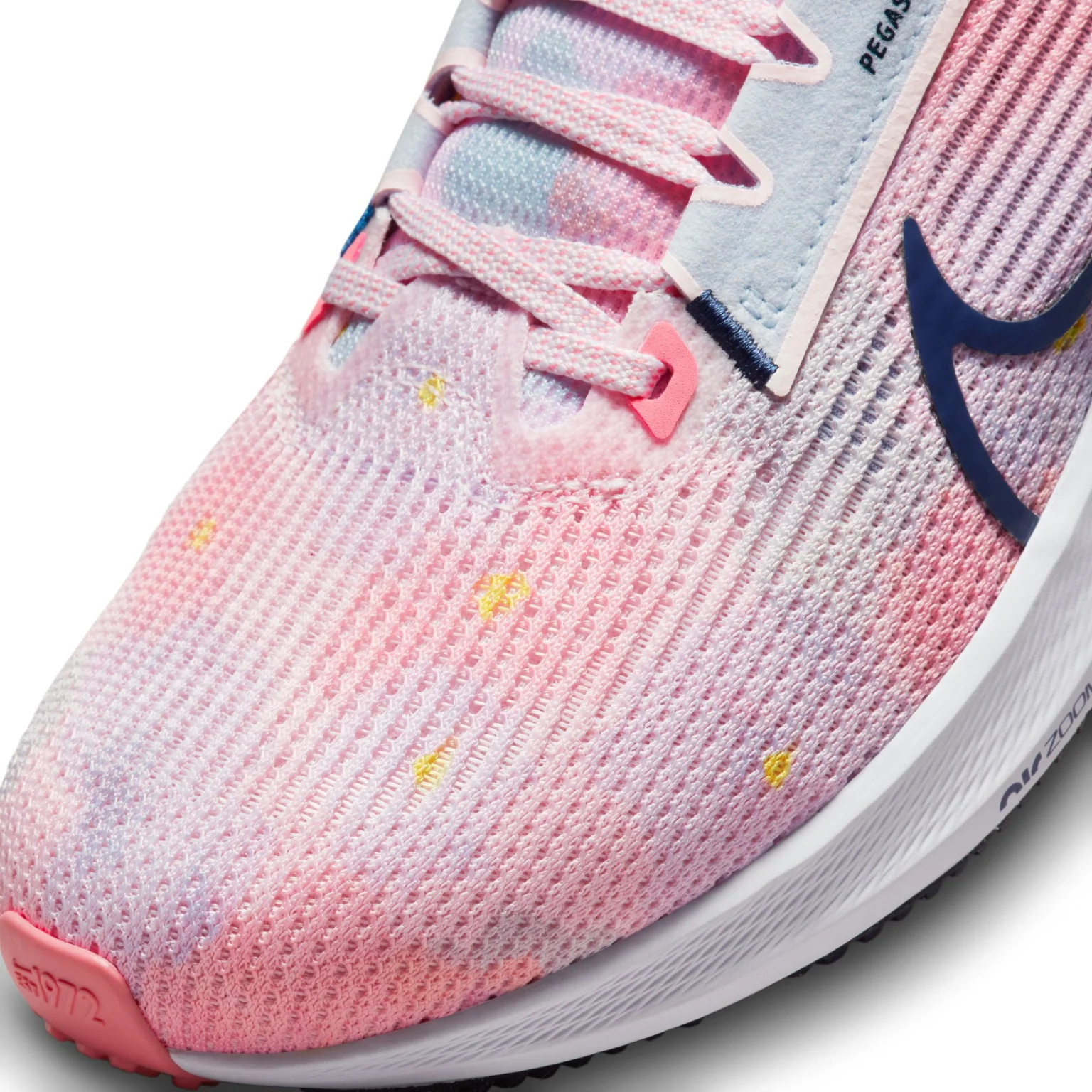 Nike Womens Pegasus 40 Premium - Image 3