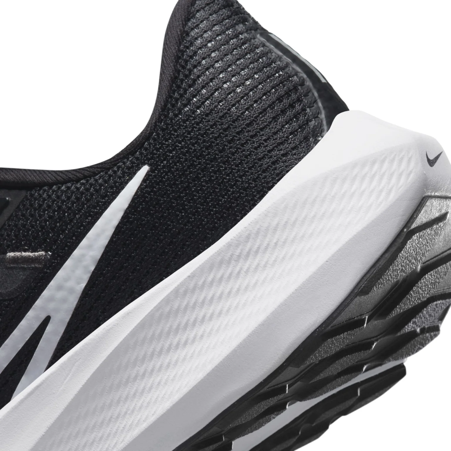 Nike Womens Pegasus 40 Running - Image 4